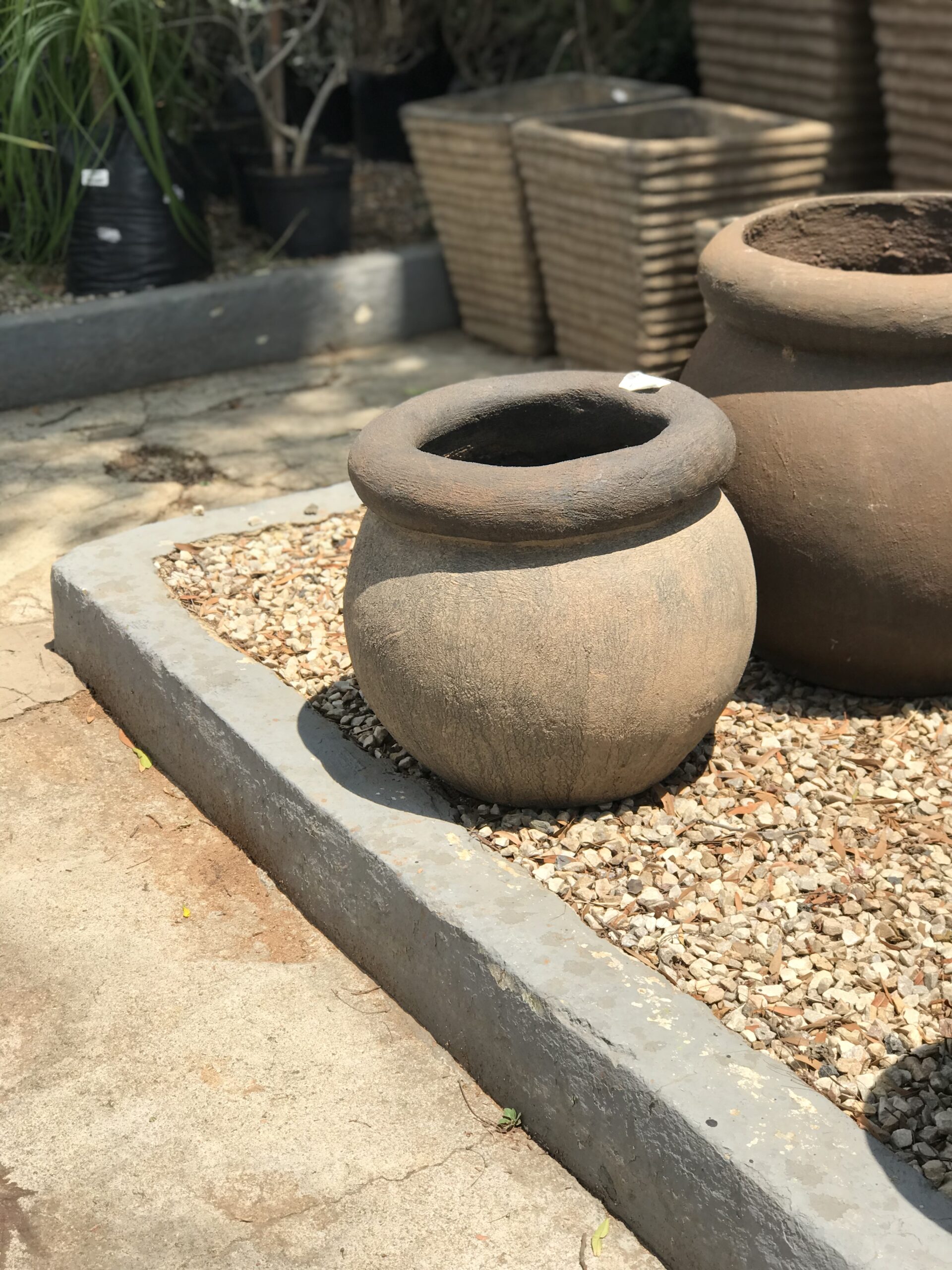 Planters R Us Round Outdoor Planters – Devine Gifted Dimensions